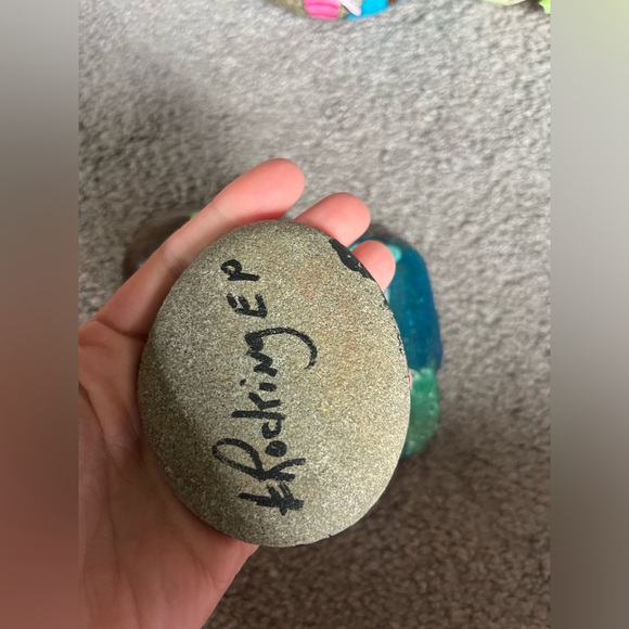 HAND PAINTED ROCKS - Picture 2 of 6